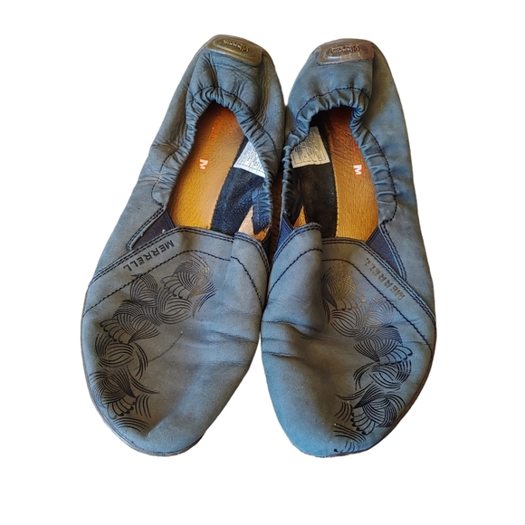 Merrell Shoes - Merrell Black Floral Classic Slip on Flat Shoes Size 7